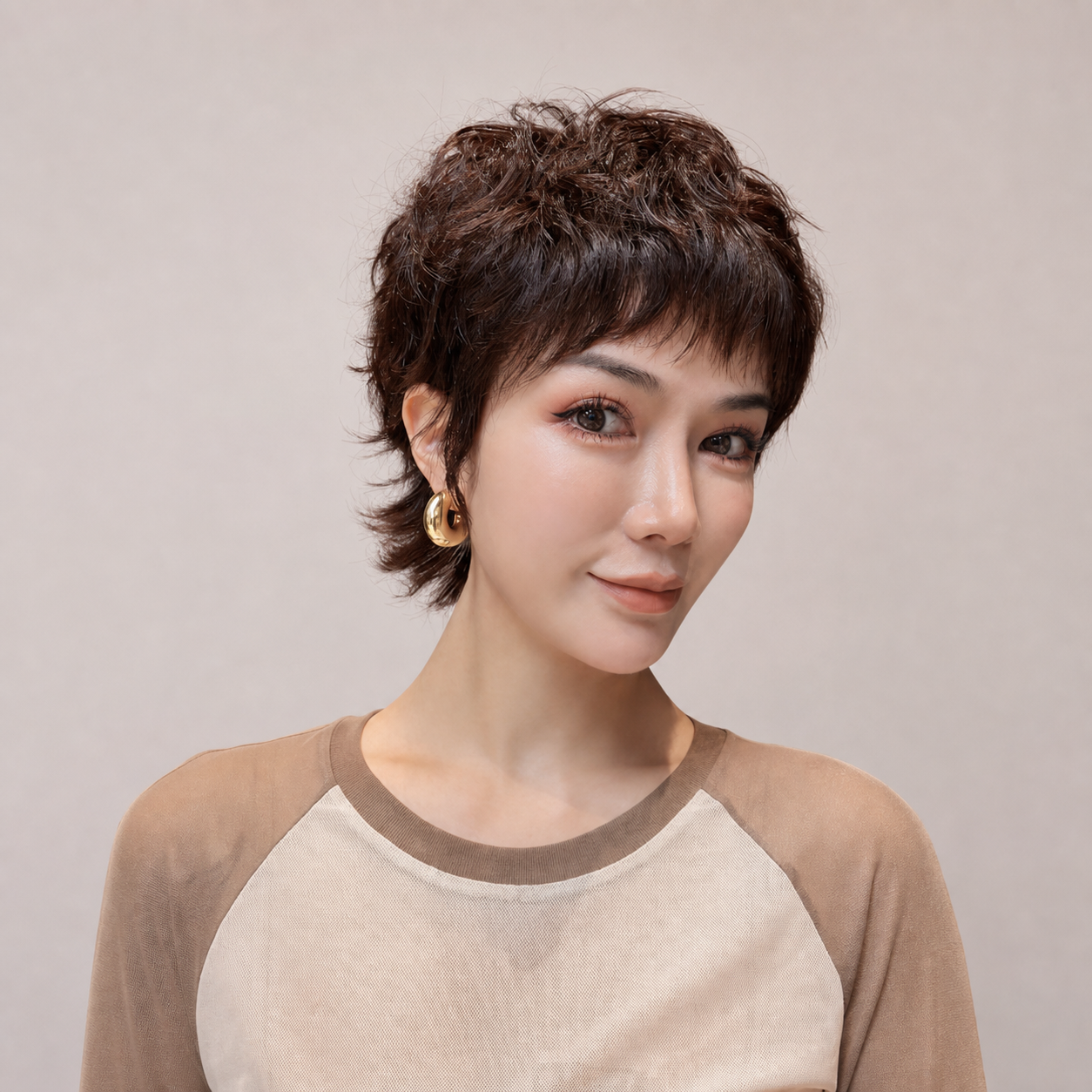 時尚菠蘿燙外翹全真髮